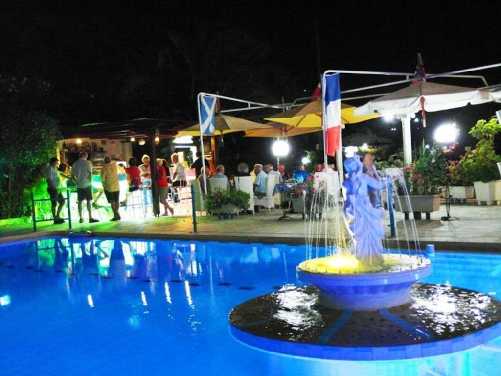Sun City Kato Daratso Bagian luar foto
