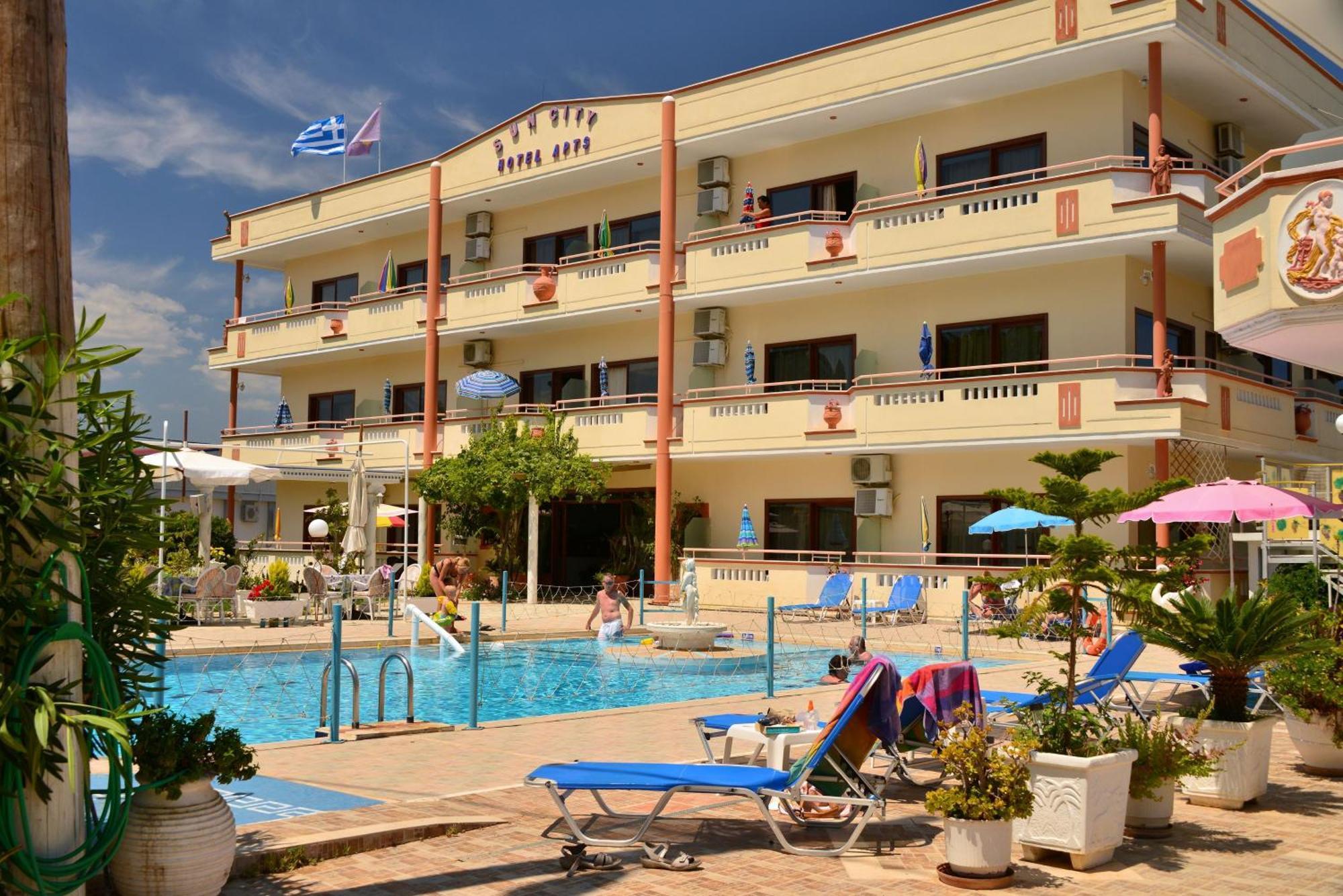 Sun City Kato Daratso Bagian luar foto
