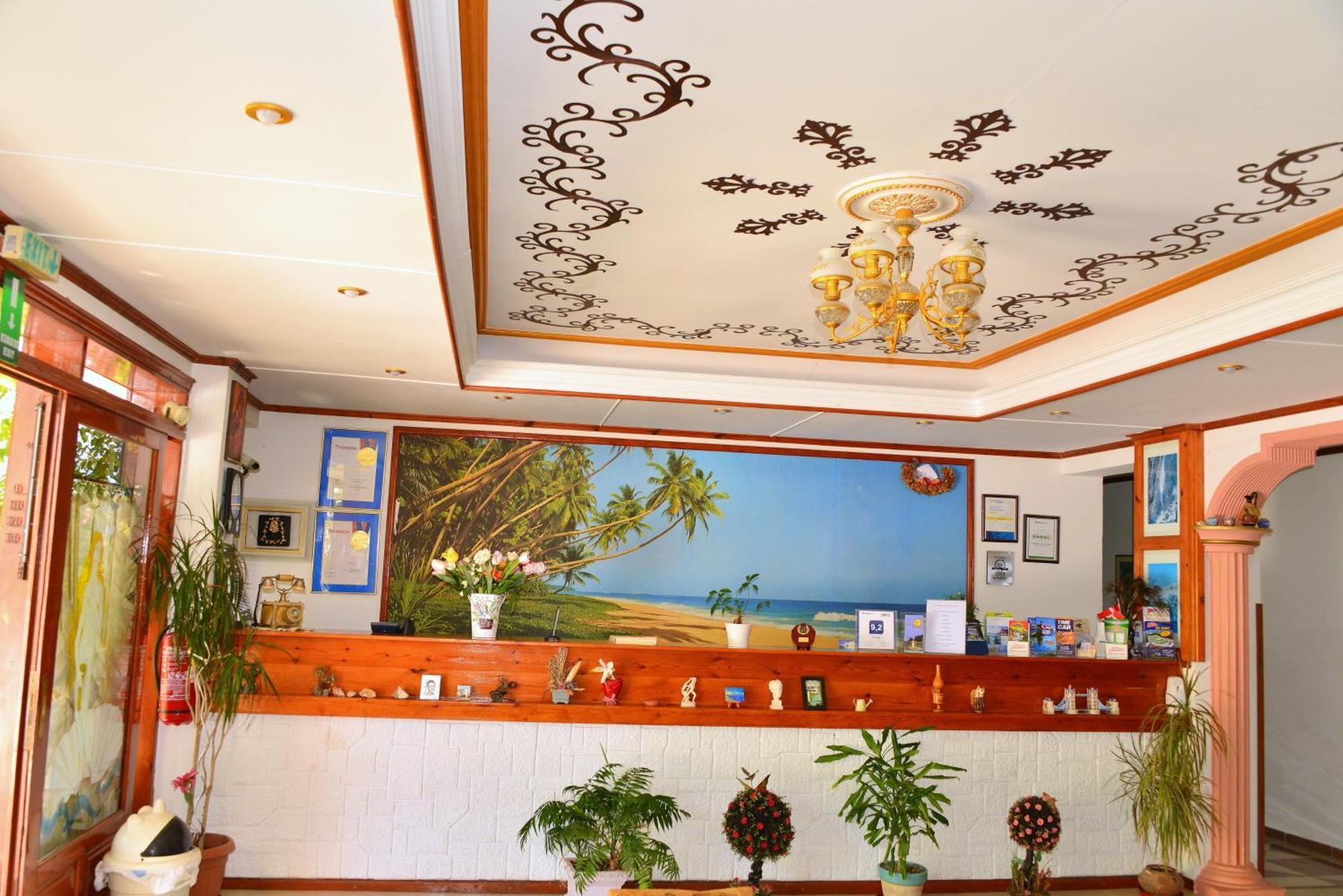 Sun City Kato Daratso Bagian luar foto