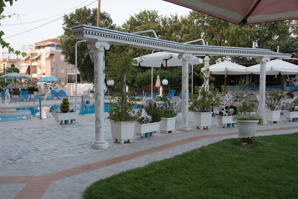 Sun City Kato Daratso Bagian luar foto