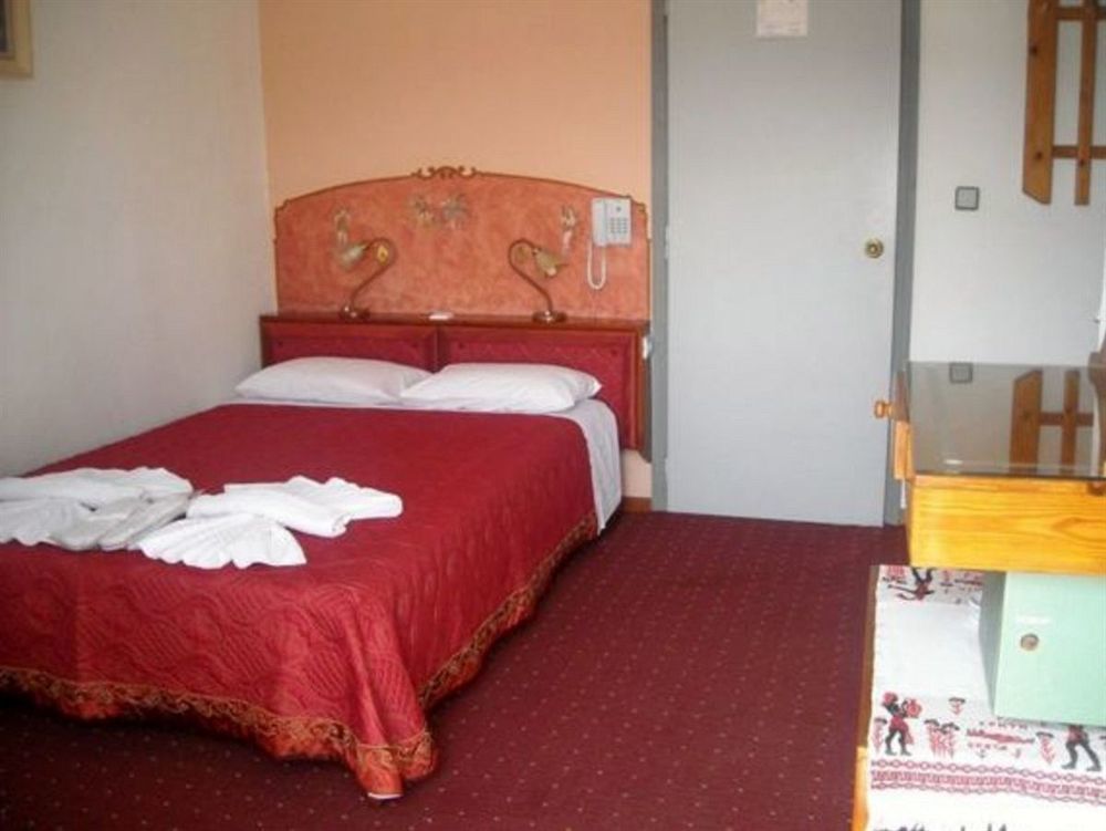 Sun City Kato Daratso Bagian luar foto